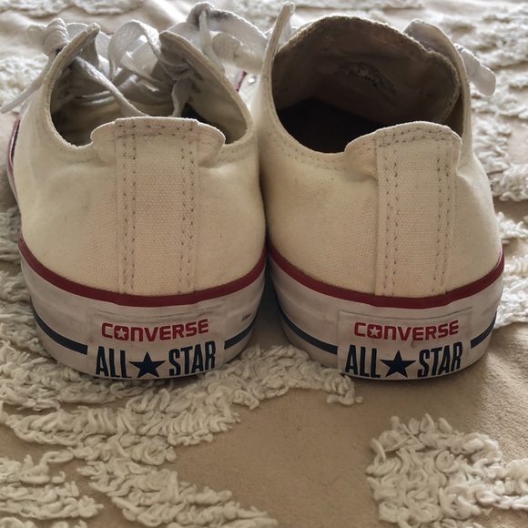 Converse women’s size 7 - Picture 2 of 7